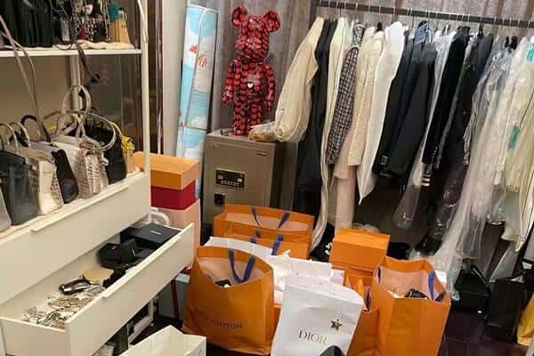 陇南市武都回收一线品牌衣服